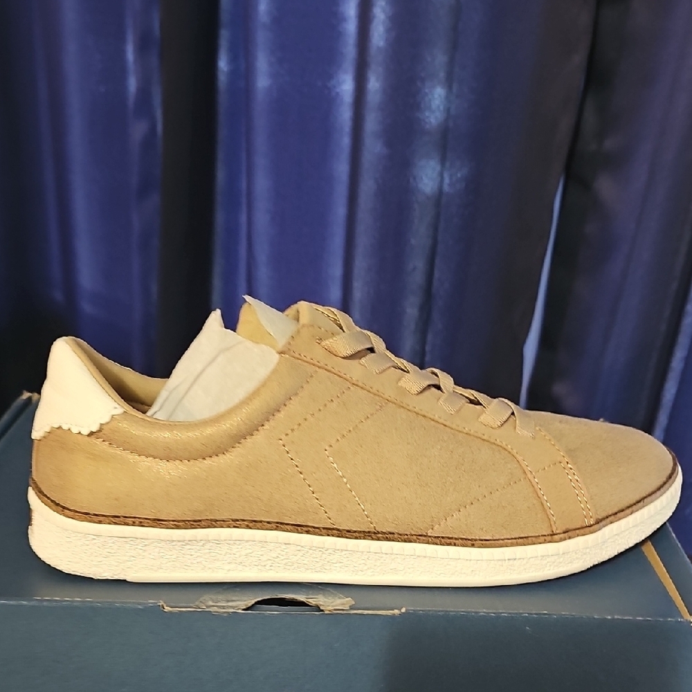 Dr. Scholls Shoes
